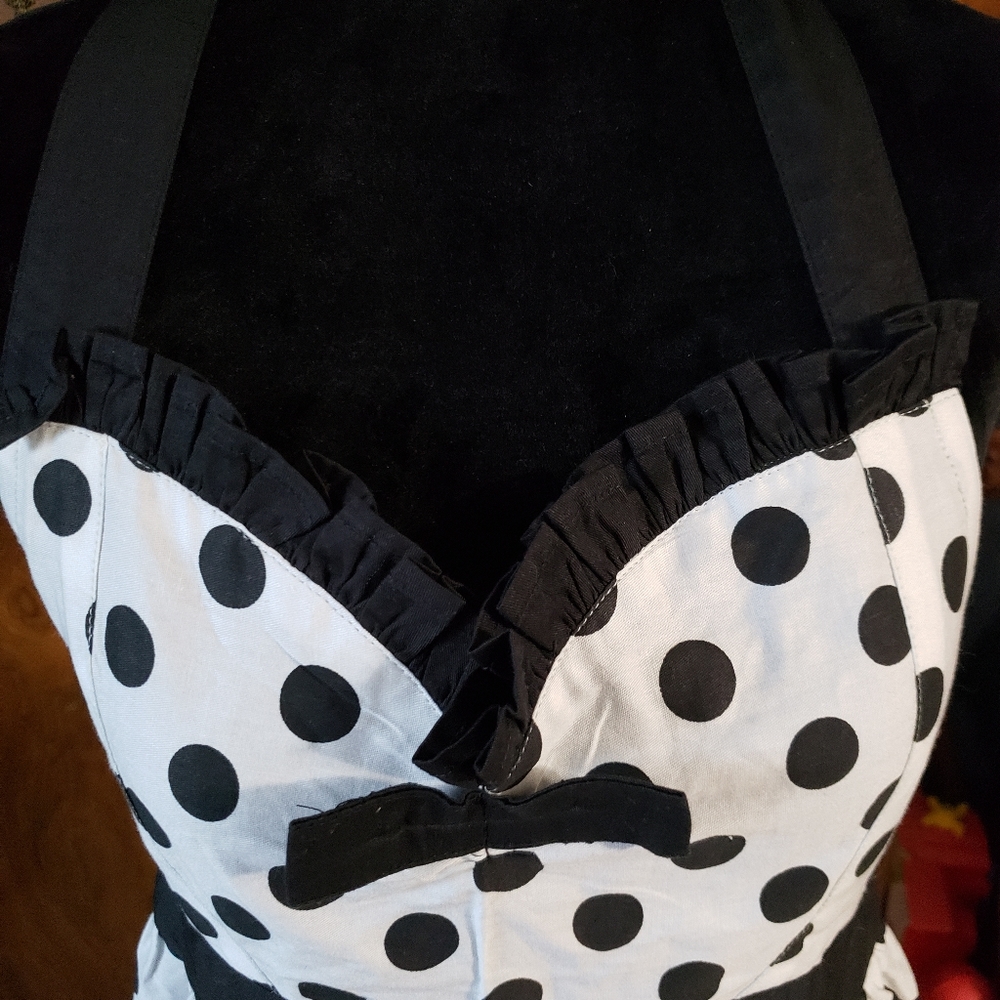 Beautiful Aprons - Picture 8 of 10